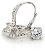 diamond earring in 18k white gold
