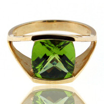 Peridot Ring in 14kt Yellow Gold