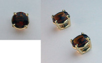 2.5ct Garnet Earrings set in 14kt Yellow Gold