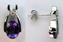 Amethyst Diamond Earring set in 14kt White Gold
