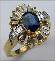 Sapphire Ring w/ 2ct Diamonds - 18kt Yellow