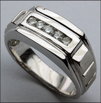 Men's Diamond Ring in White Gold