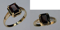 Garnet Solitaire Yellow Gold Ring
