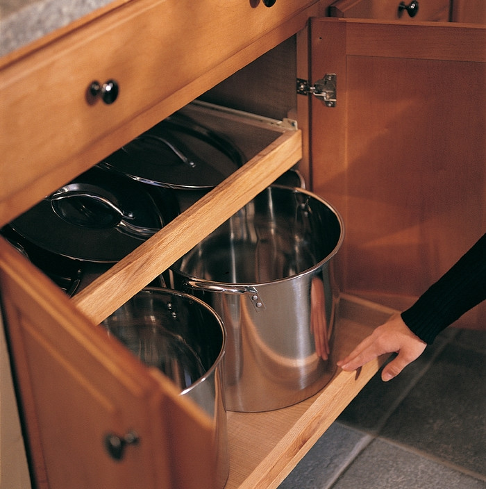 Standard Roll-Out Trays - QualityCabinets