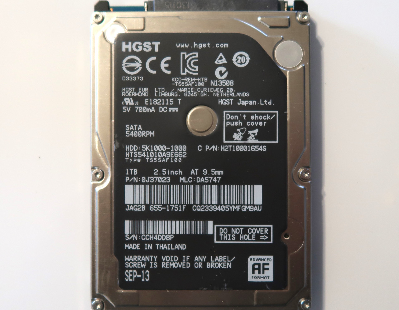 Hitachi HTS541010A9E662 0J37023 MLC:DA5747 Thailand 655-1751F 1TB