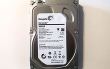 Seagate ST3000DM001 9YN166-568 FW:CC96 WU (W1F) 3.0TB 3.5" Sata 08/2011