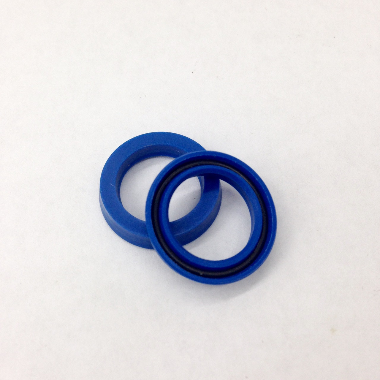 Set of Showa Cartridge Seals 12x17 - MX-Tech