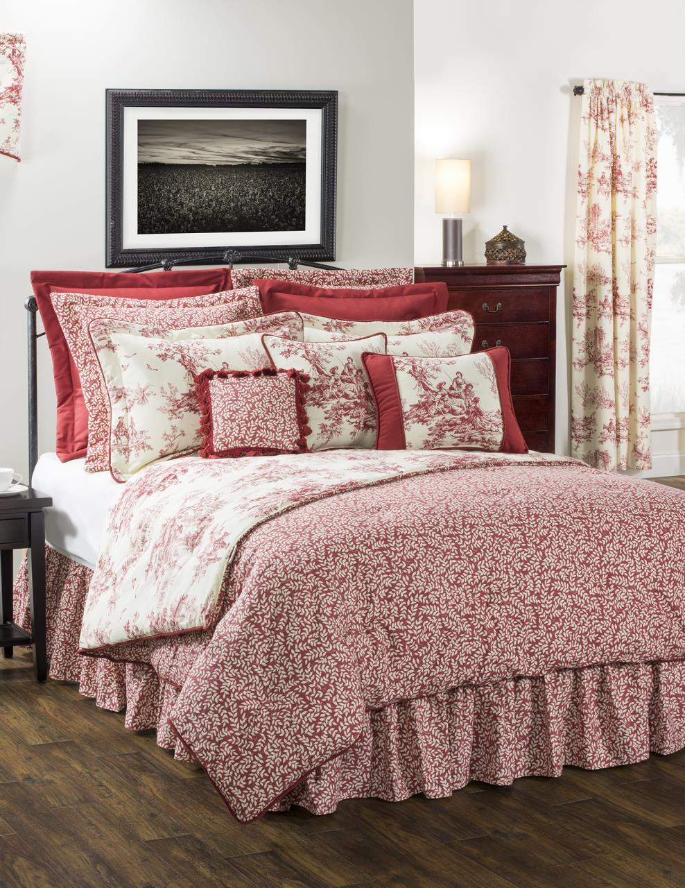Bouvier Red Comforter Set