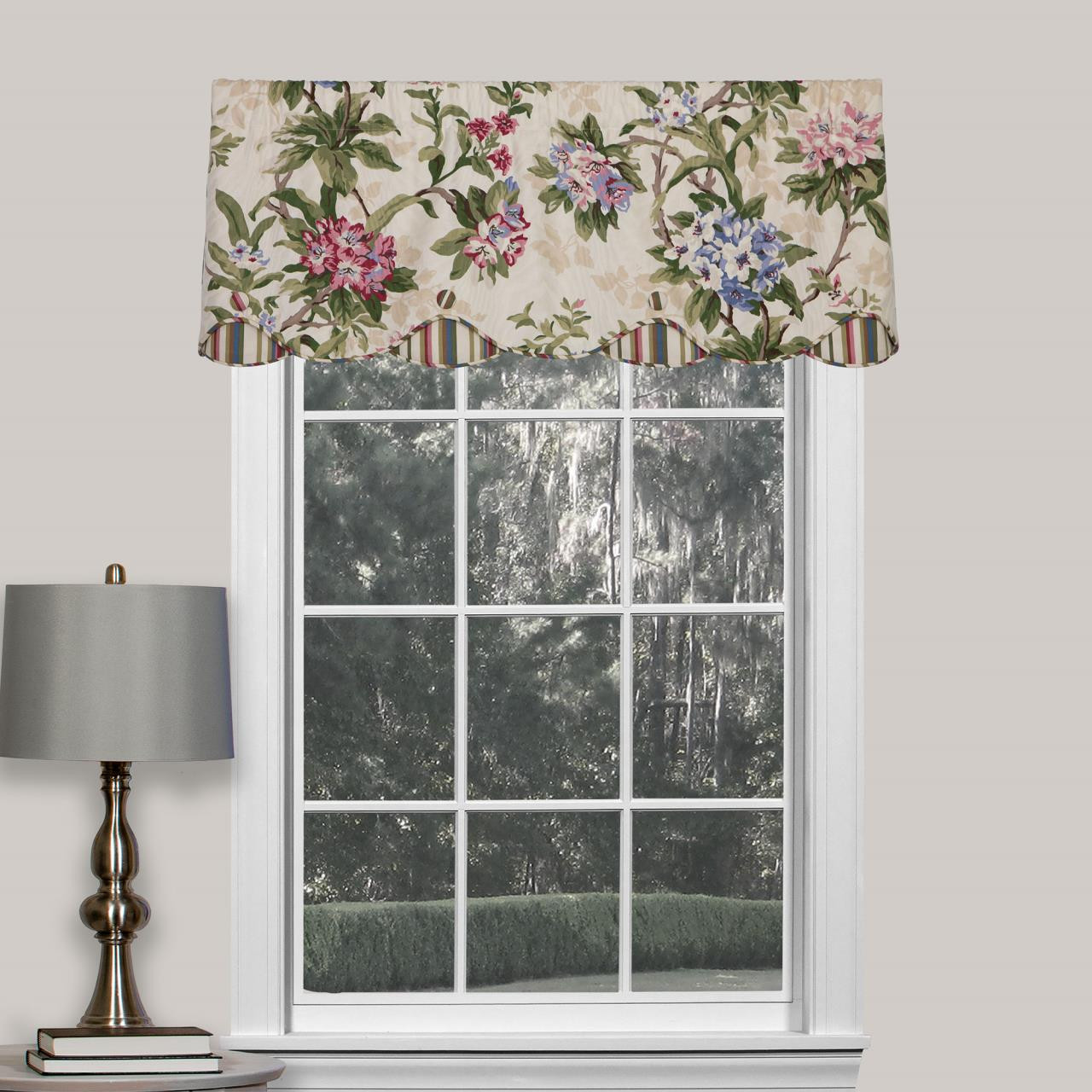 Hillhouse II Sara Valance by Thomasville | Paul's Home Fashions