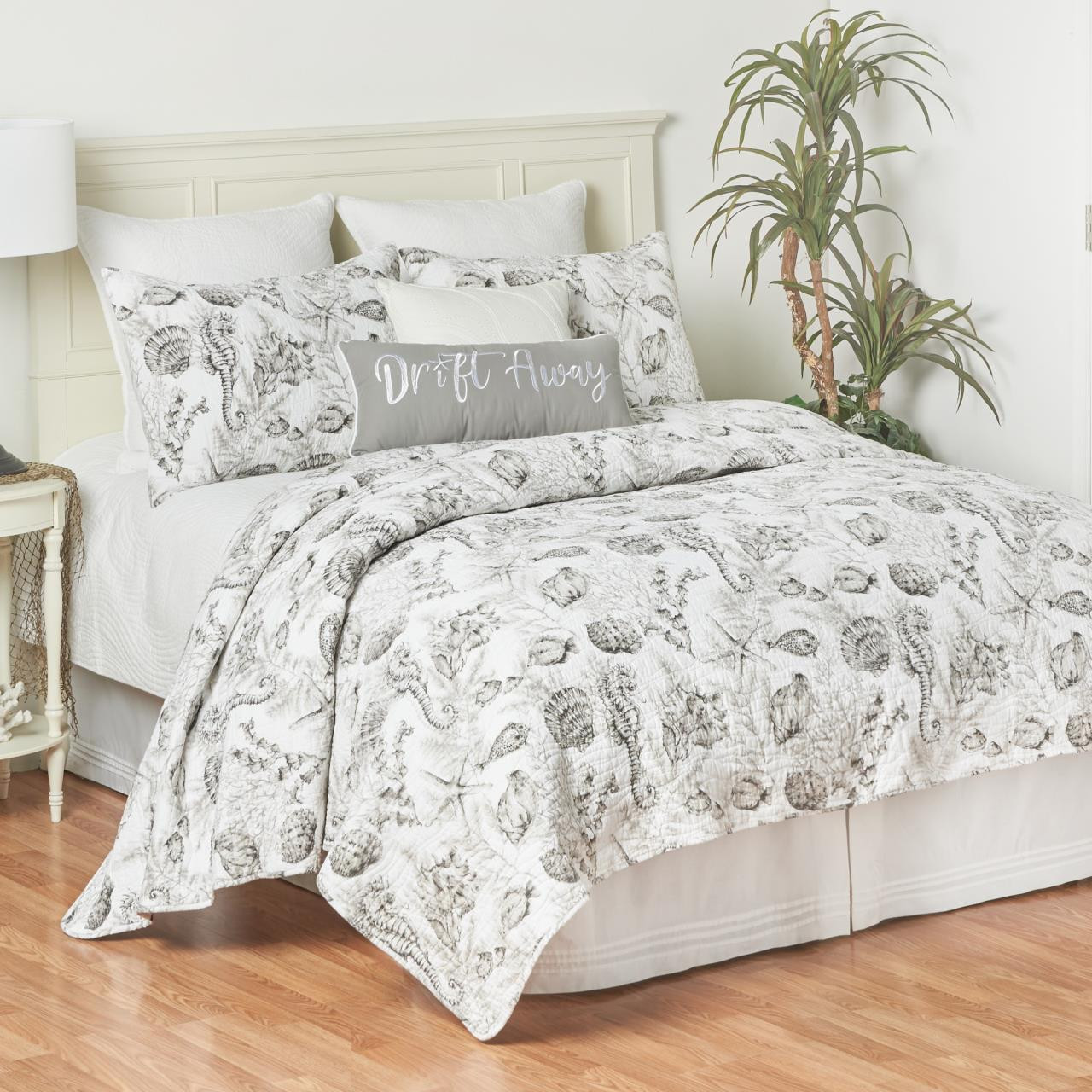 Fenwick Isle Gray Quilt Collection -