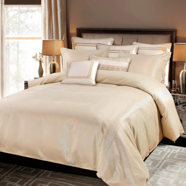 Marilyn Gold Duvet Collection -
