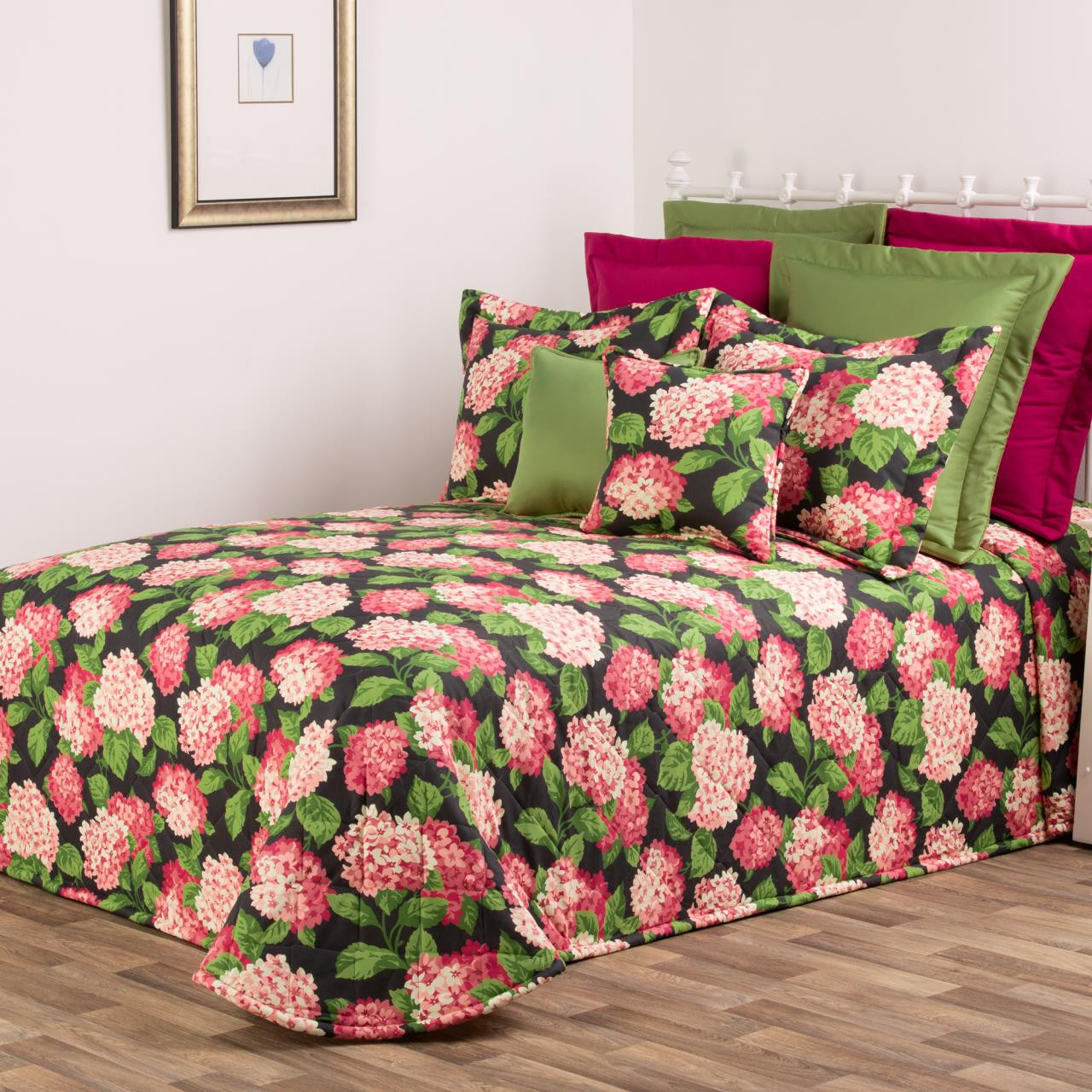Summerwind Pink Bedspread by Thomasville Paul's Home Fashions