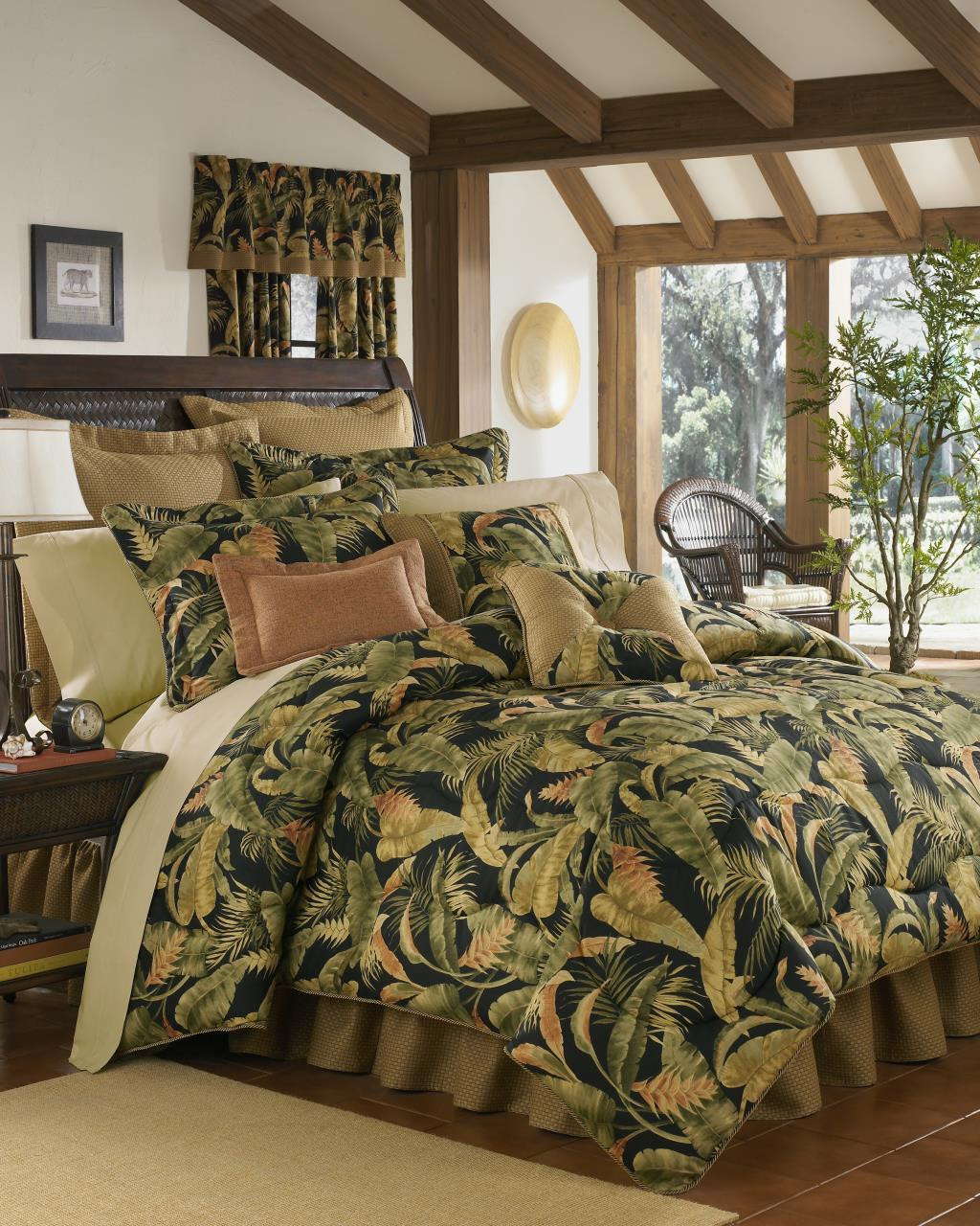 Designer Bedding, Curtains & Decor Paul's Home Fashions