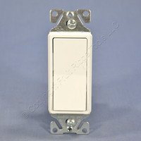 Cooper SCRATCHED White RESIDENTIAL 3-Way Decorator Rocker Wall Light Switch 15A 7503W