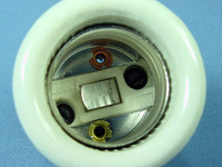 Leviton Porcelain Lamp Holder Beaded Shade Ring Pipe Mount Light Socket 660W 250V 10065