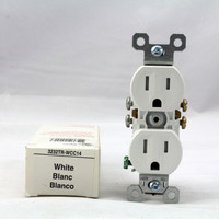 Pass & Seymour Legrand White Tamper Resistant Receptacle Outlet 15A 125V NEMA 5-15R 3232TR-WCC14 Box
