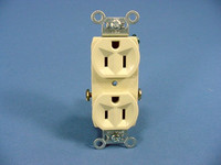 Pass & Seymour CR15-I Ivory Commercial Receptacle Outlet Duplex 15A 125V Boxed