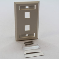 Wiremold AC-2KFP-WH Two Port White Keystone Faceplate