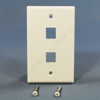 Cooper White 1-Gang Flush Mount Modular 2-Port Thermoplastic Wallplate 5520-5EW