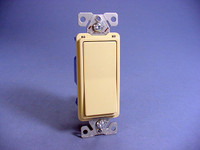 Cooper Ivory RESIDENTIAL 4-Way Decorator Rocker Light Switch Control 15A 7504V