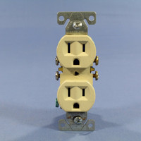 Cooper Ivory Duplex Outlet Receptacle Auto-Grounding NEMA 5-15R 15A Bulk 270-9V