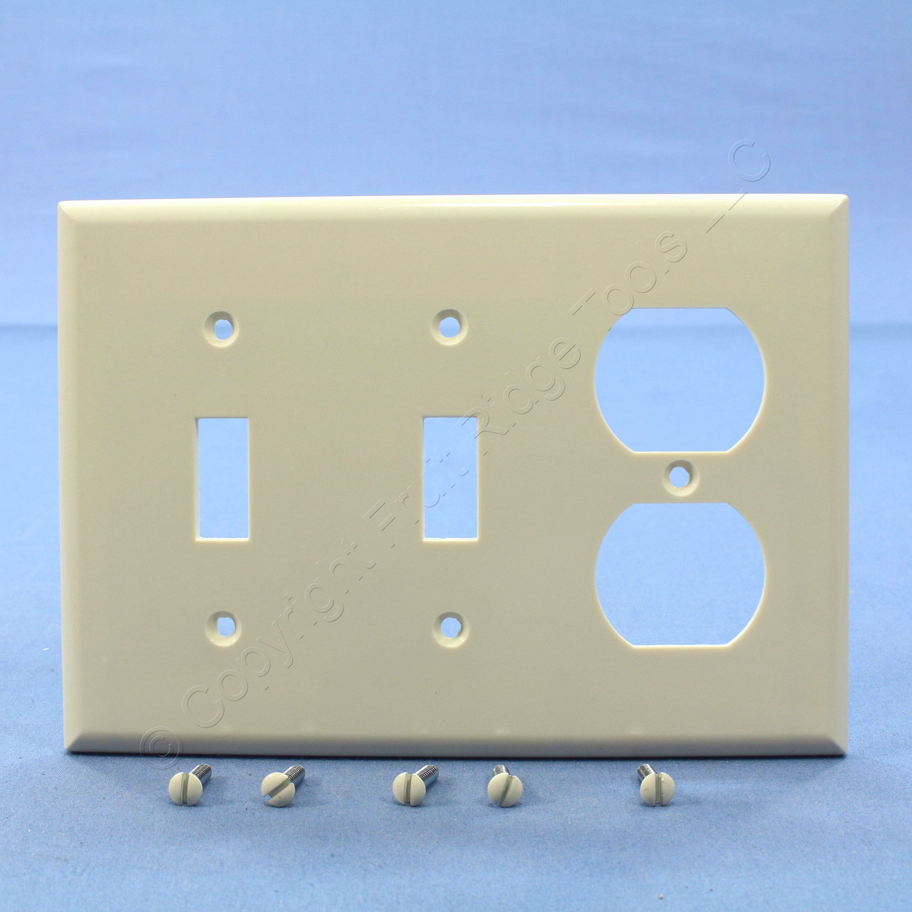 Eagle Ivory 3-Gang Toggle Switch Cover Duplex Receptacle Outlet Wallplate 2158V 