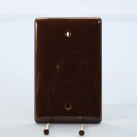 Hubbell Unbreakable Mid-Size Cover 1-Gang Nylon Blank Wallplate Box Mount NPJ13