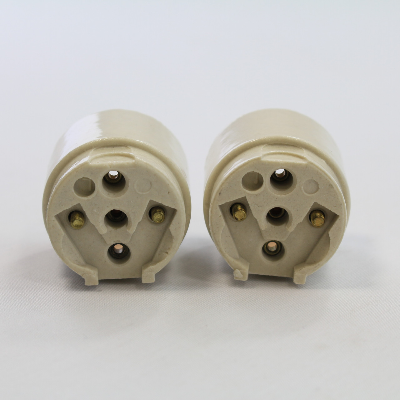 🏠 Leviton Porcelain Twin Light Socket Dual Lamp Holder NO STRAP Medium