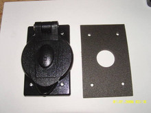 7421 15A & 20A STRAIGHT BLADE RECEPTACLE  WEATHERPROOF COVER