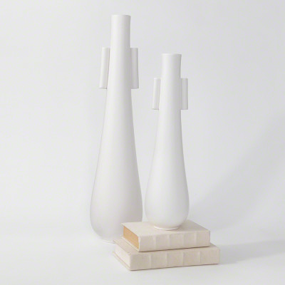 Tear Drop Vase https://cdn3.bigcommerce.com/s-nzzxy311bx/product_images//w/Handles - Matte White - Lg