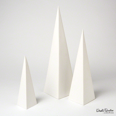 https://cdn3.bigcommerce.com/s-nzzxy311bx/product_images//s/3 Pyramid Objet - Matte White