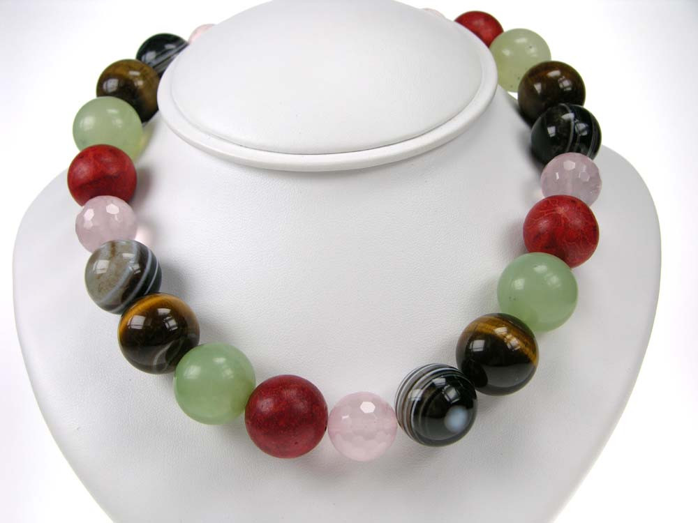 jumbo bead necklace