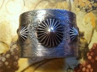 NAVAJO STERLING SILVER WIDE CUFF BRACELET STAMPED REPOSE 1970'S PAWN