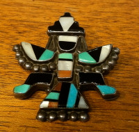 VINTAGE ZUNI STERLING SILVER INLAID TURQUOISE SHELL KNIFEWING PAWN PIN