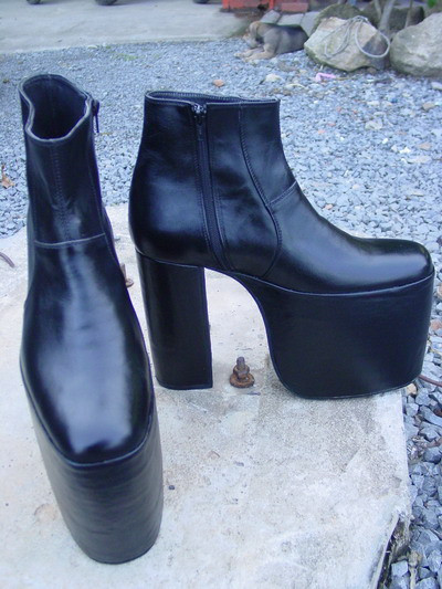 7 inch heel platform boots