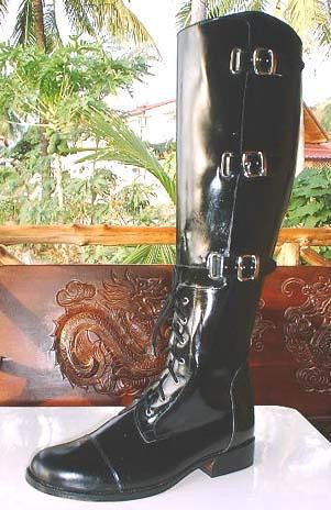 boots with 3 buckles