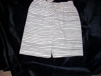 Black & White Pencil Striped Pant 6 mp