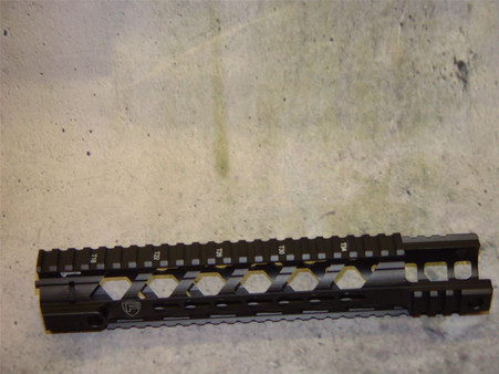 REV-Mid Cut Free Float Rail