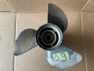 Yamaha Outboard Boat Propeller 13-1/4 x 17 RH Prop 3-Blades Black Alum.