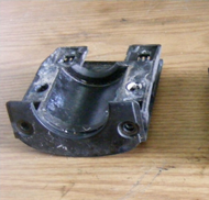 Mercury 75-90-100-115 Lower Mount Clamp 881917 Cover Housing 882752 Midsection