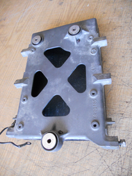 Yamaha 150-175-200 Mount Bracket CDI 6R3-85542-00-EK Cover 6R3-81942-00-00 Outboard