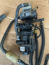 OMC Evinrude FICHT Oil Injector Assy 5000836 w/ Lift Pump 2002-2005 90-115 HP