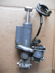 Honda BF35-40-45-50 Power Trim Tilt For Parts bad motor Outboard