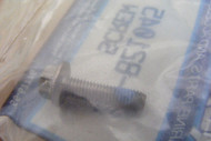 NEW Mercury Mariner Quicksilver Screw 10-821045 20 Outboard