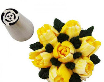 Easy to use tip to make beautiful flowers with one step.