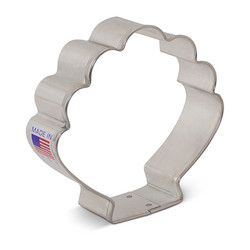 She sells seashells on the seashore. Can you say that three times fast? The Seashell Cookie Cutter, 3 1/4", will bring back memories of a beach vacation. This shape was redone in July 2017 to meet our quality standards. 