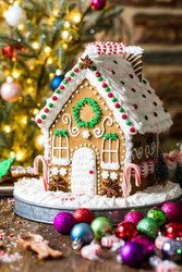 Gingerbread House   12/15        6:30-8:30pm
