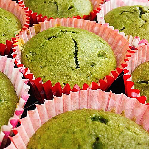 Matcha and White Chocolate Muffins - image 2