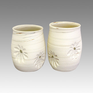 Couple Yunomi White Flower - Tokoname Pottery Tea Cup : 2yunomi - Japanese casual ceramic - Set Image