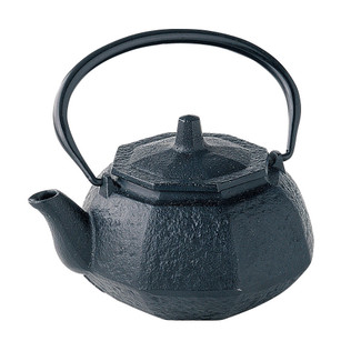 Nanbu Tetsubin - Hakkaku (Octagon) - 0.3 Liter : Japanese cast iron teapot